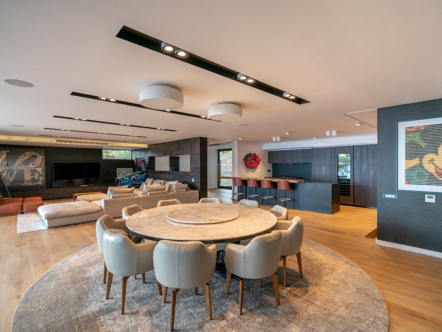 4 Bedroom House For Sale in Camps Bay, photo 3