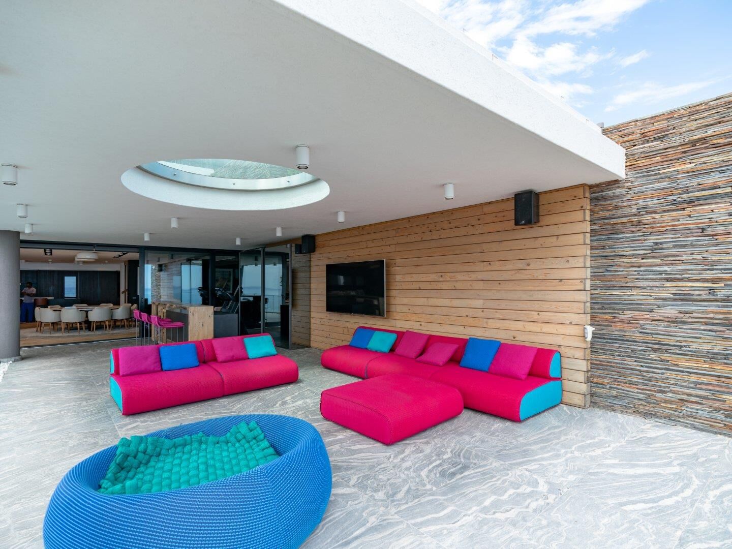 4 Bedroom House For Sale in Camps Bay, photo 8