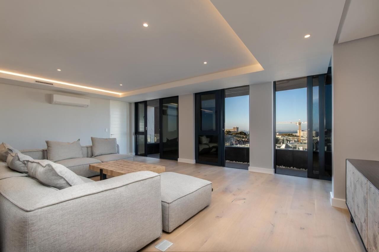 4 Bedroom Apartment For Sale in Green Point, photo 7