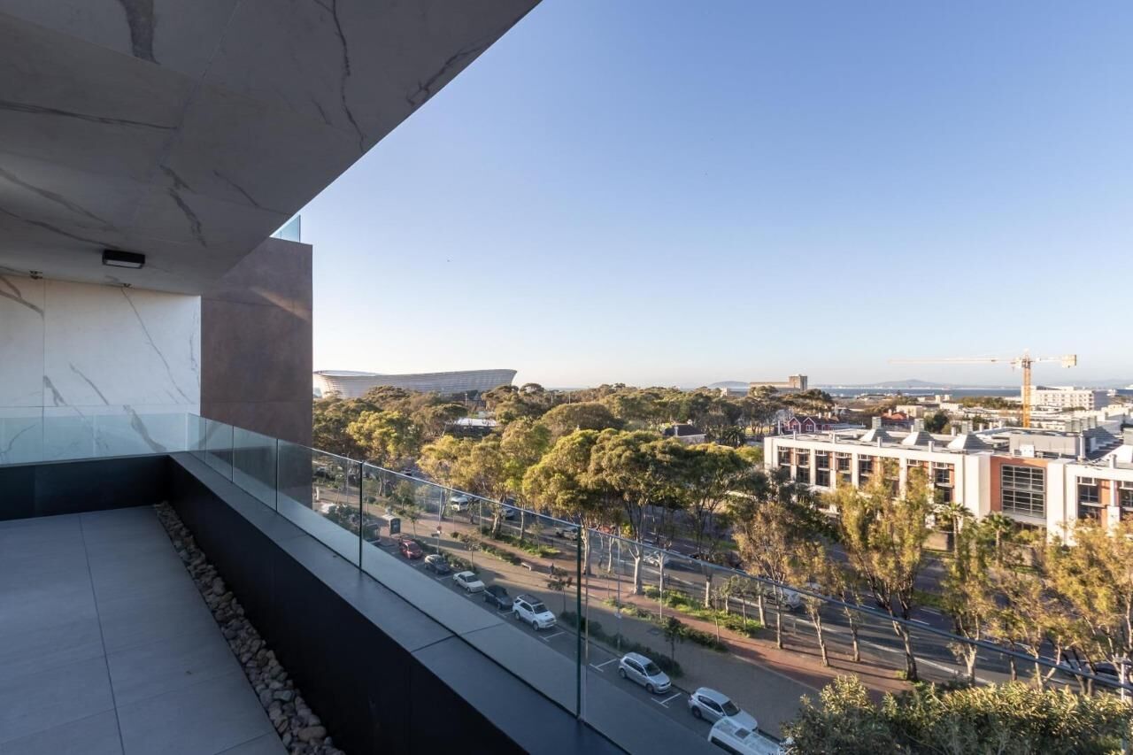 4 Bedroom Apartment For Sale in Green Point, photo 9