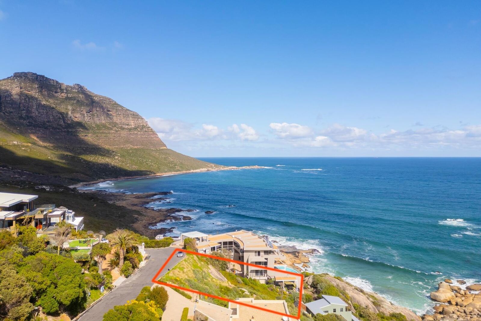 1,203m² Vacant Land For Sale in Llandudno, photo 4