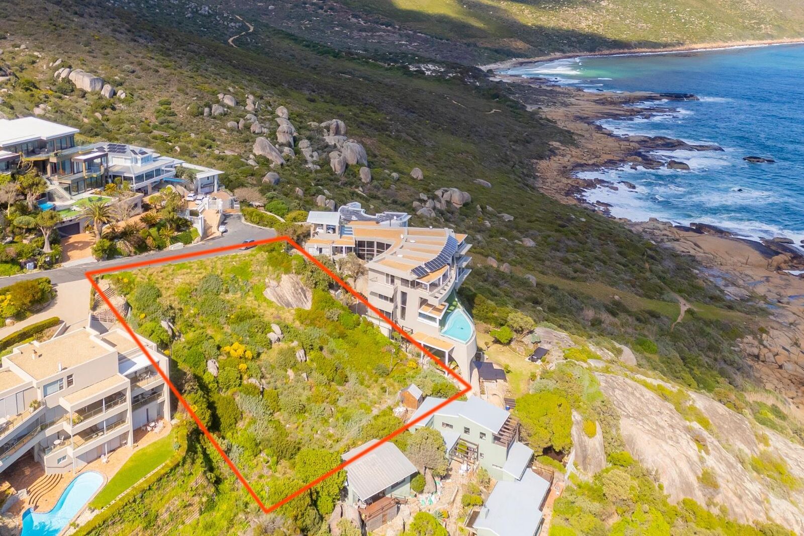 1,203m² Vacant Land For Sale in Llandudno, photo 5