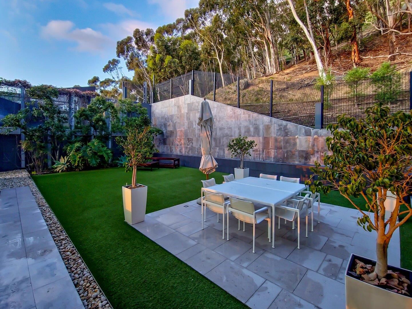 5 Bedroom House For Sale in Clifton, photo 4