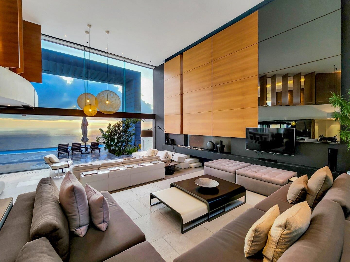 5 Bedroom House For Sale in Clifton, photo 8