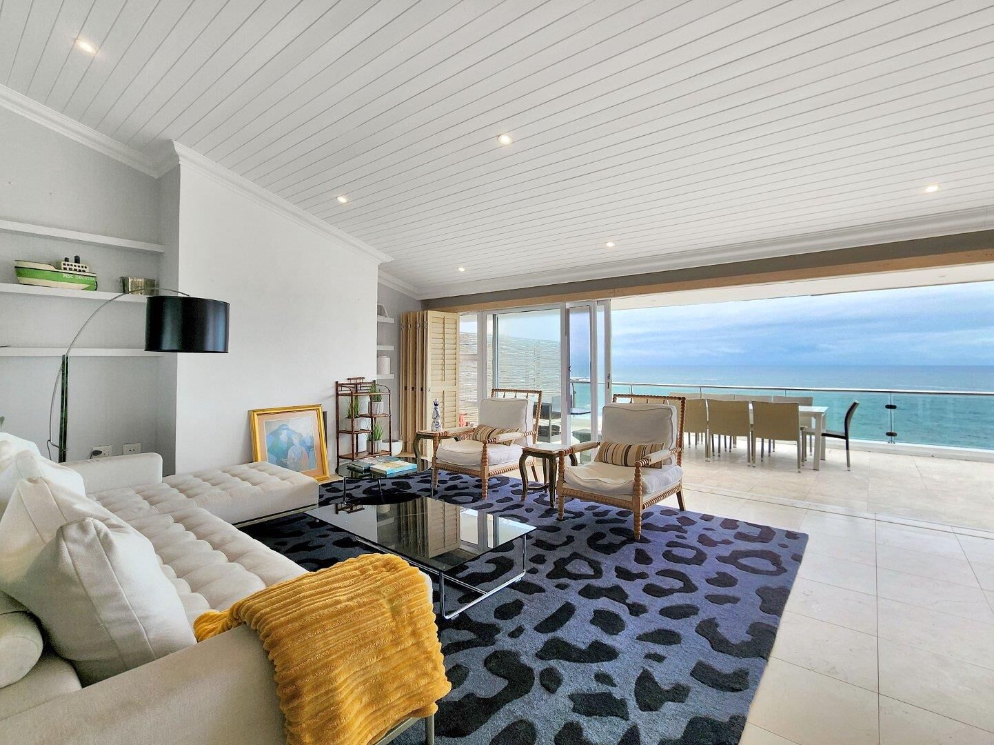 5 Bedroom House For Sale in Bantry Bay, photo 8