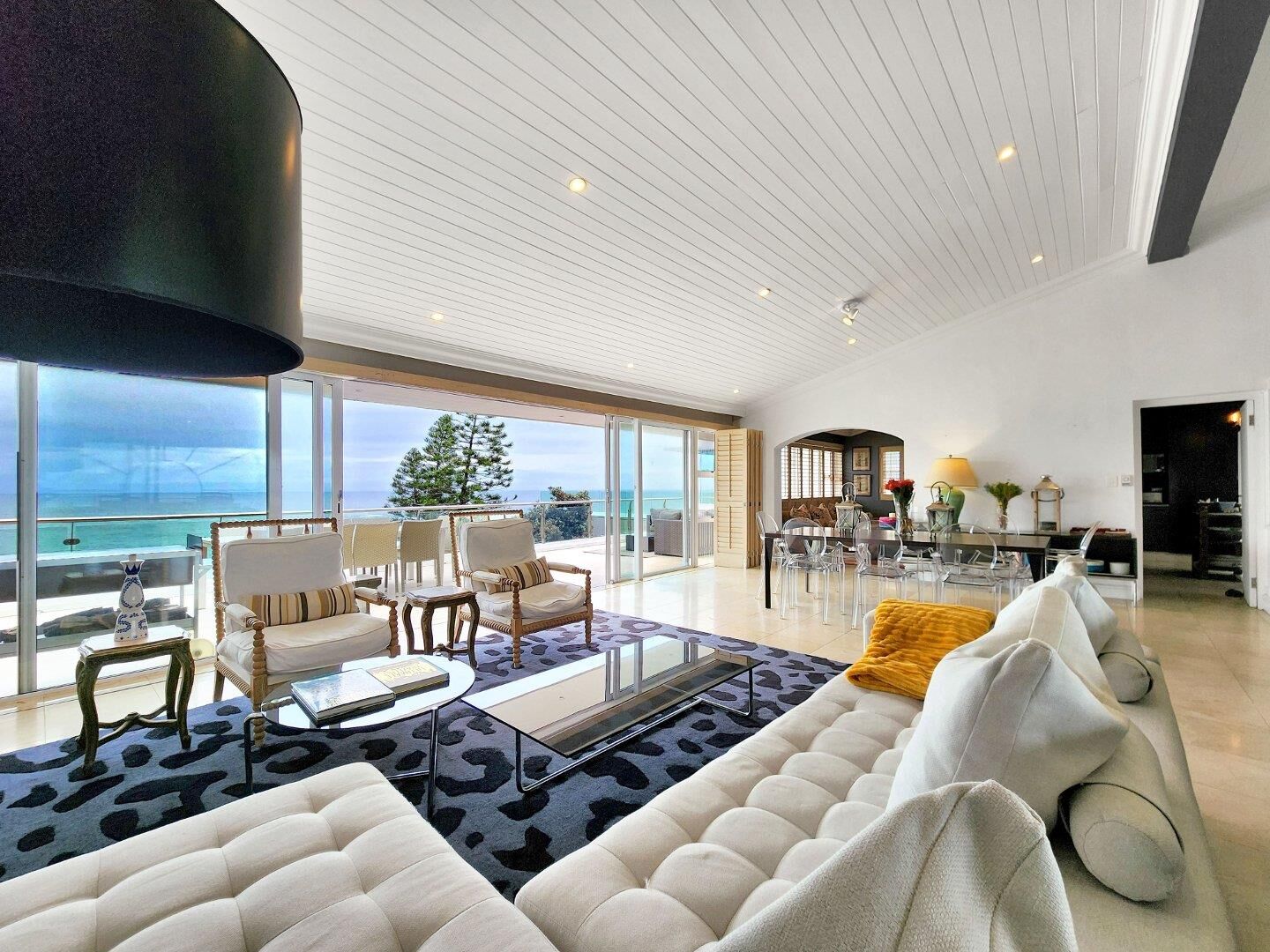 5 Bedroom House For Sale in Bantry Bay, photo 11