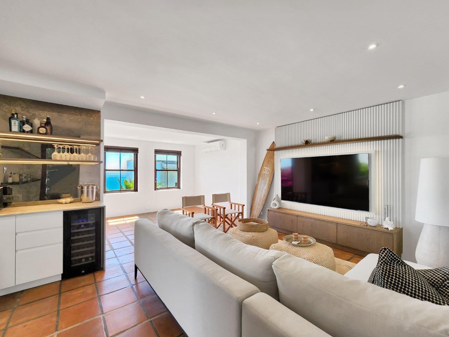 4 Bedroom House For Sale in Clifton, photo 10