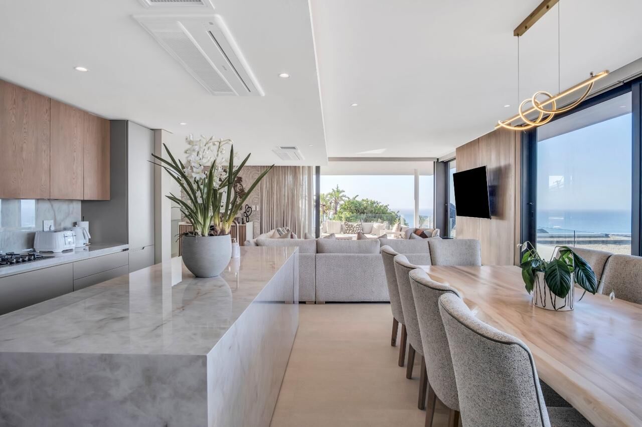 4 Bedroom Apartment To Let in Fresnaye, photo 3
