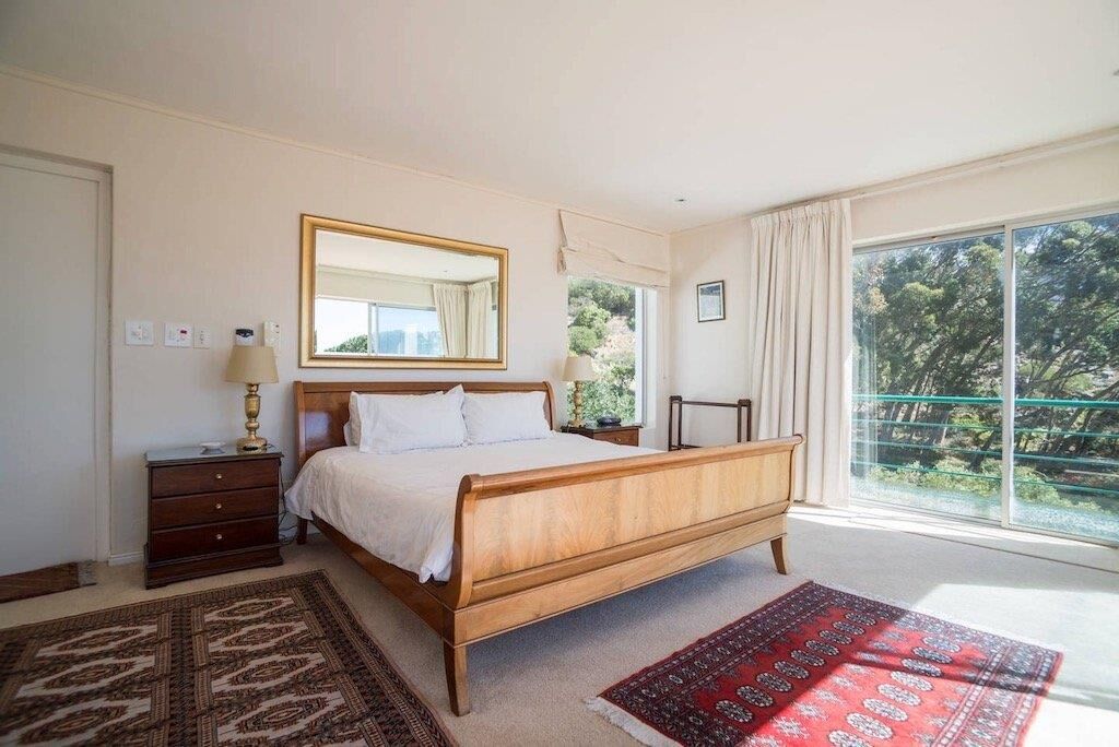 5 Bedroom House For Sale in Camps Bay, photo 4