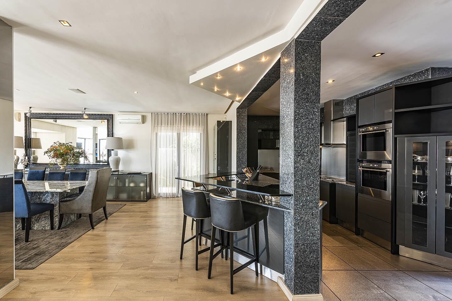 4 Bedroom House For Sale in Fresnaye, photo 9