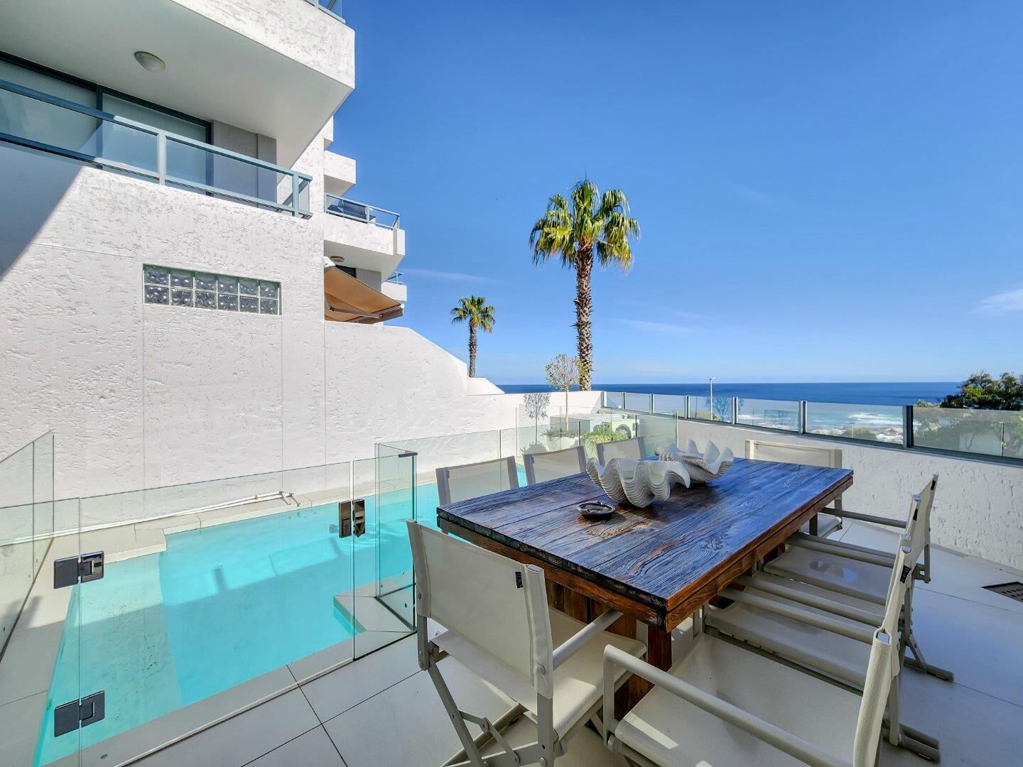 3 Bedroom Townhouse For Sale in Camps Bay, photo 4