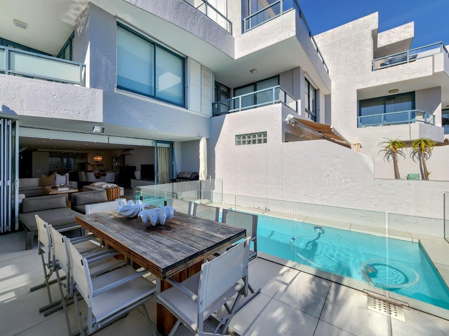 3 Bedroom Townhouse For Sale in Camps Bay, photo 6