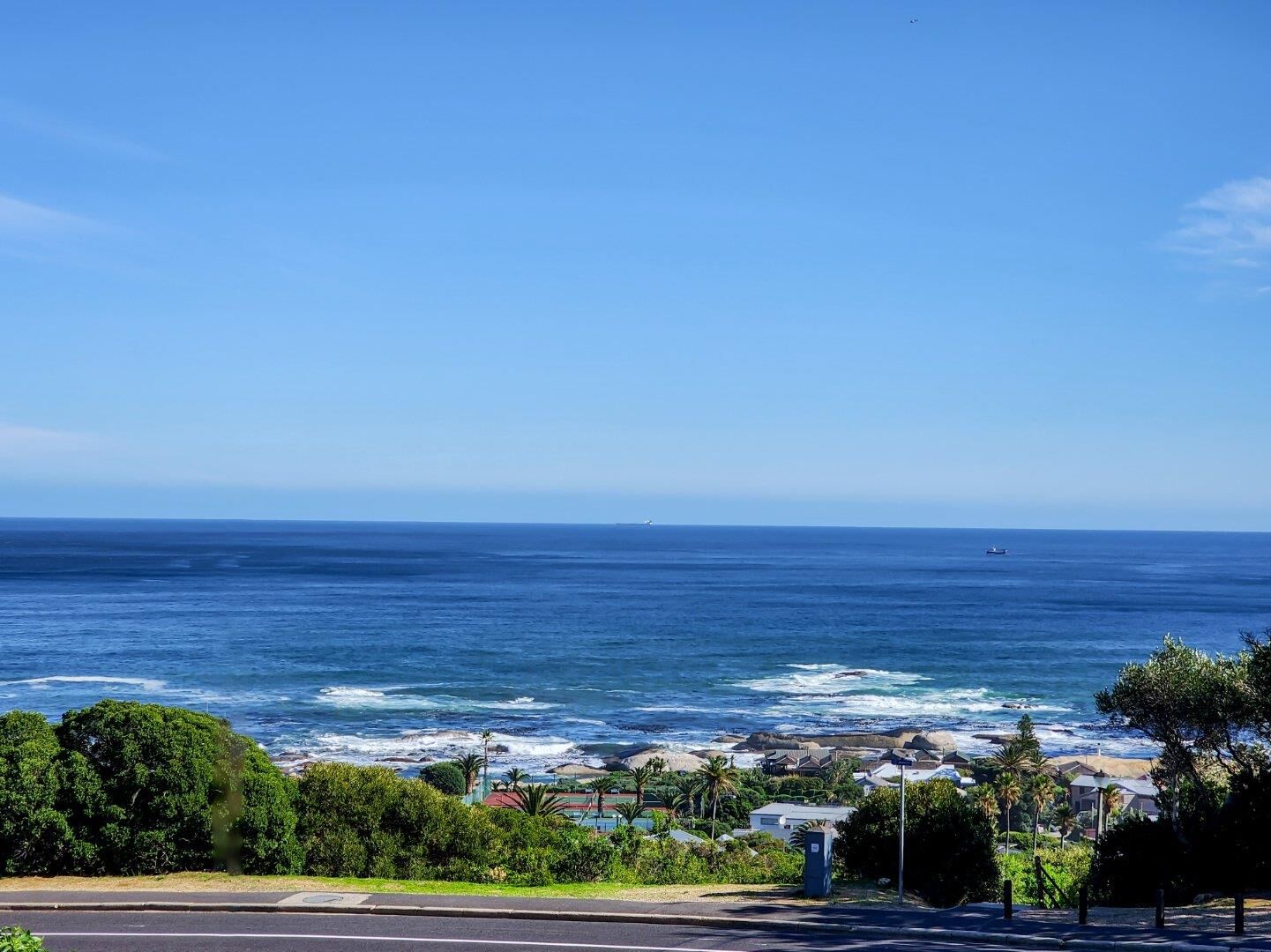3 Bedroom Townhouse For Sale in Camps Bay, photo 9