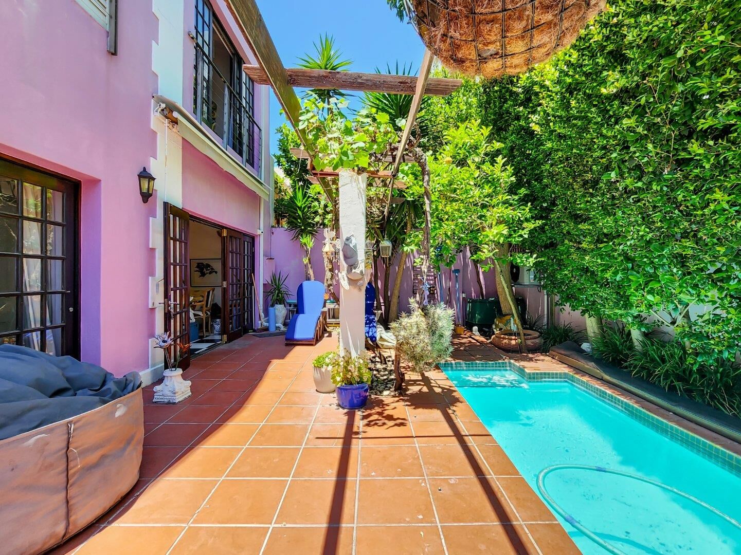 3 Bedroom House For Sale in Bantry Bay, photo 2