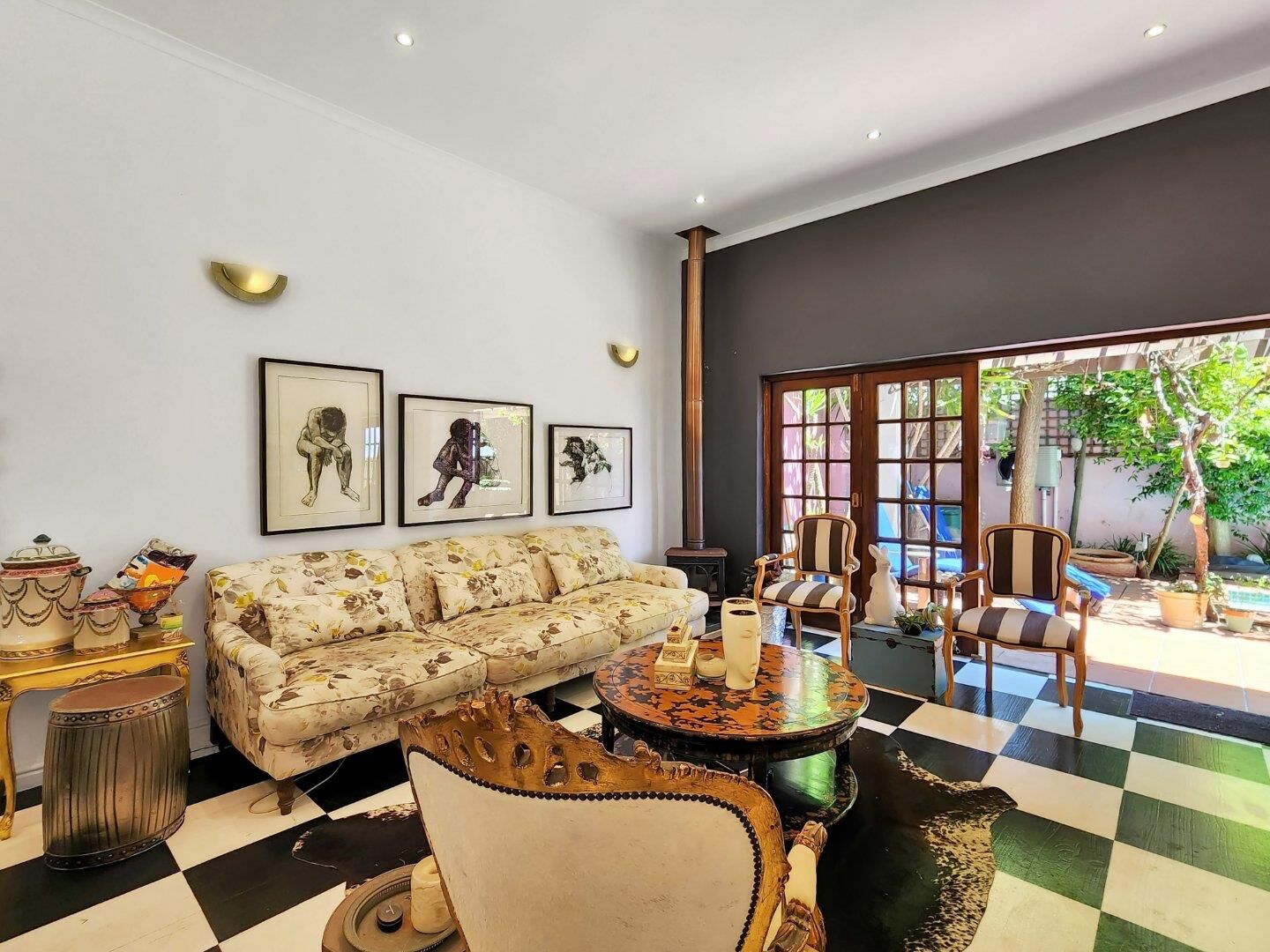 3 Bedroom House For Sale in Bantry Bay, photo 11