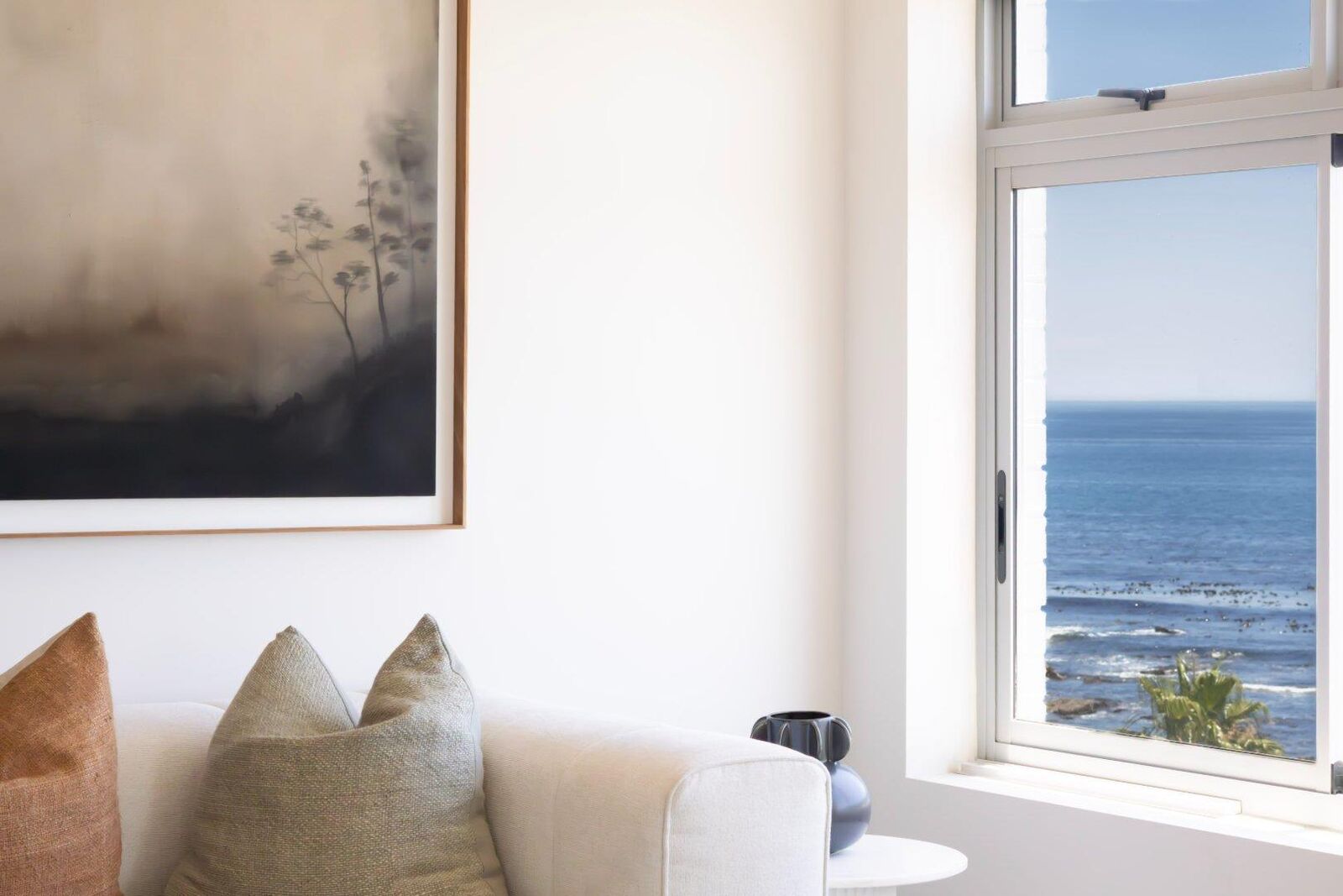 3 Bedroom Apartment For Sale in Mouille Point, photo 7