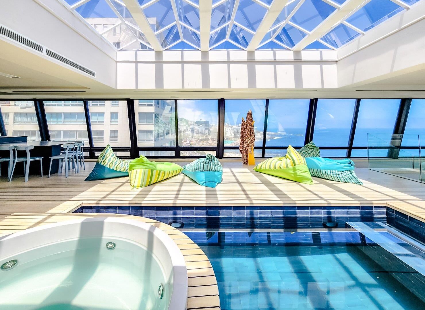 5 Bedroom Apartment For Sale in Sea Point, photo 4