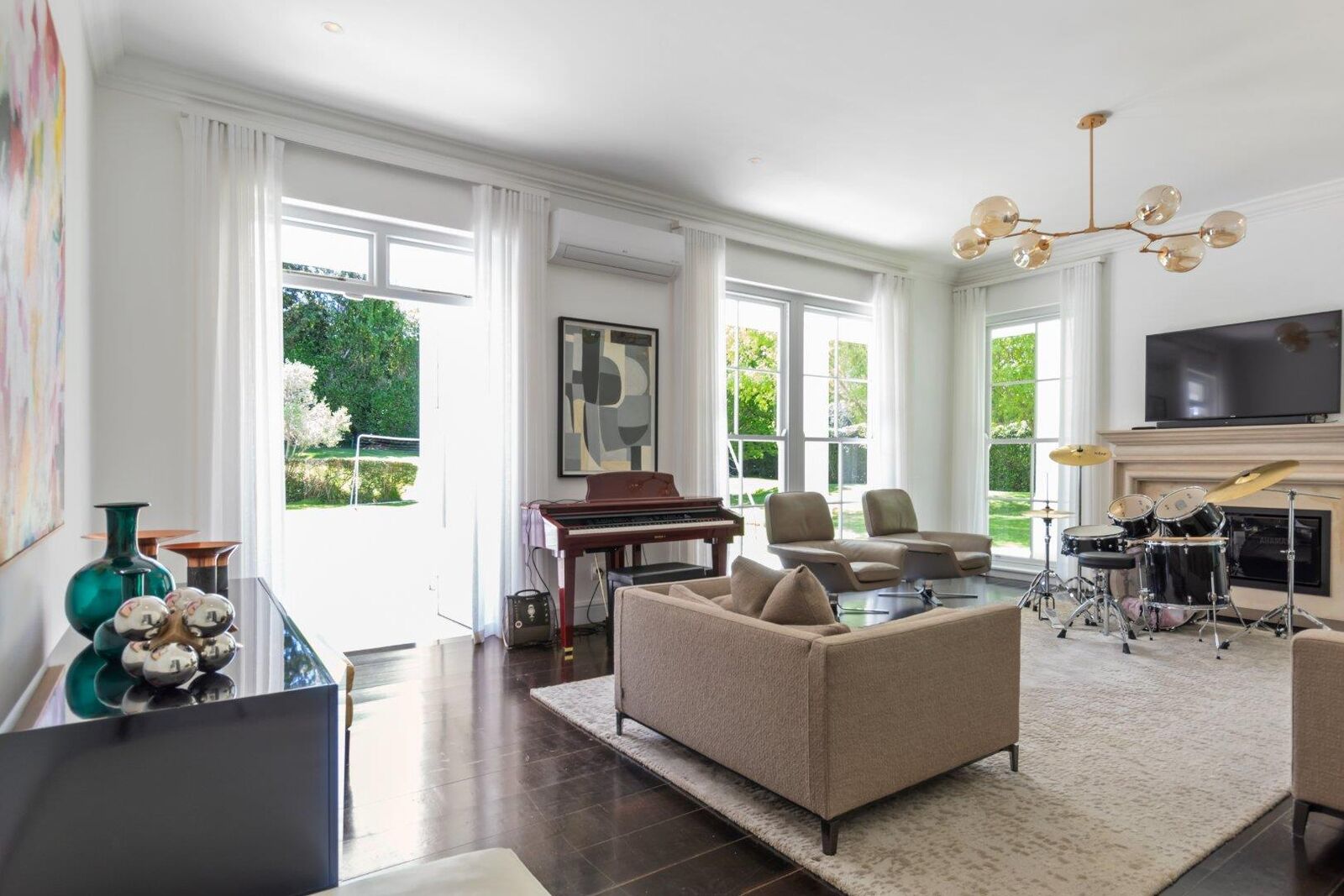 8 Bedroom House For Sale in Constantia, photo 5