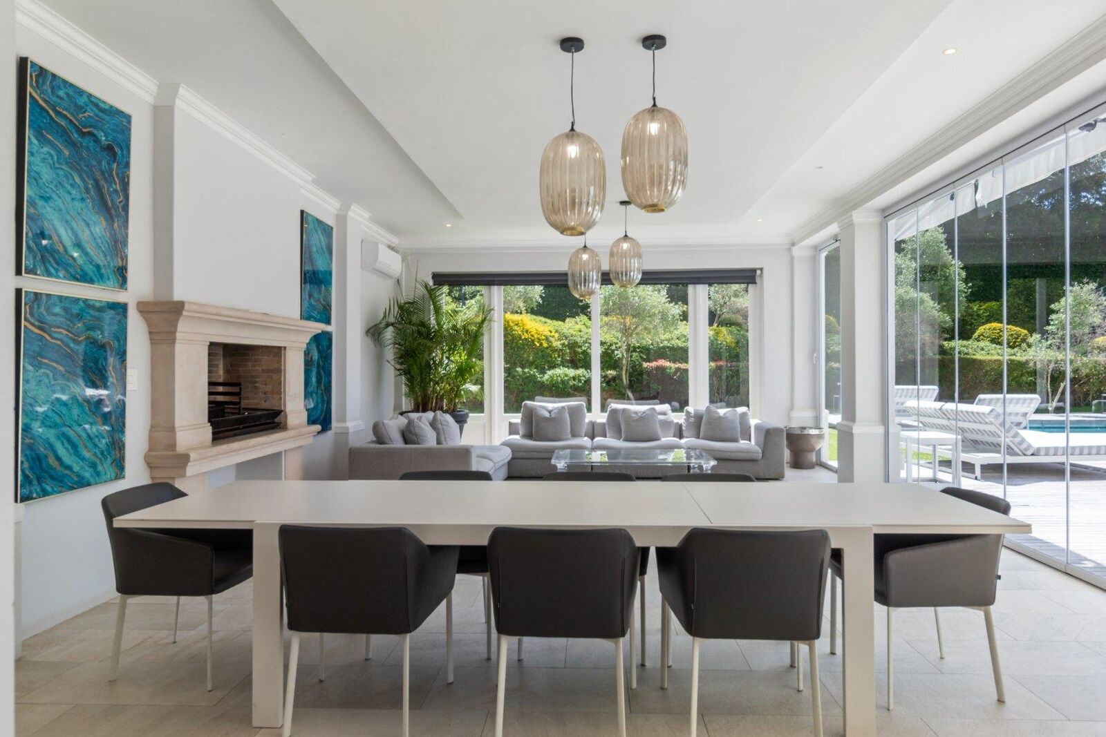 8 Bedroom House For Sale in Constantia, photo 10