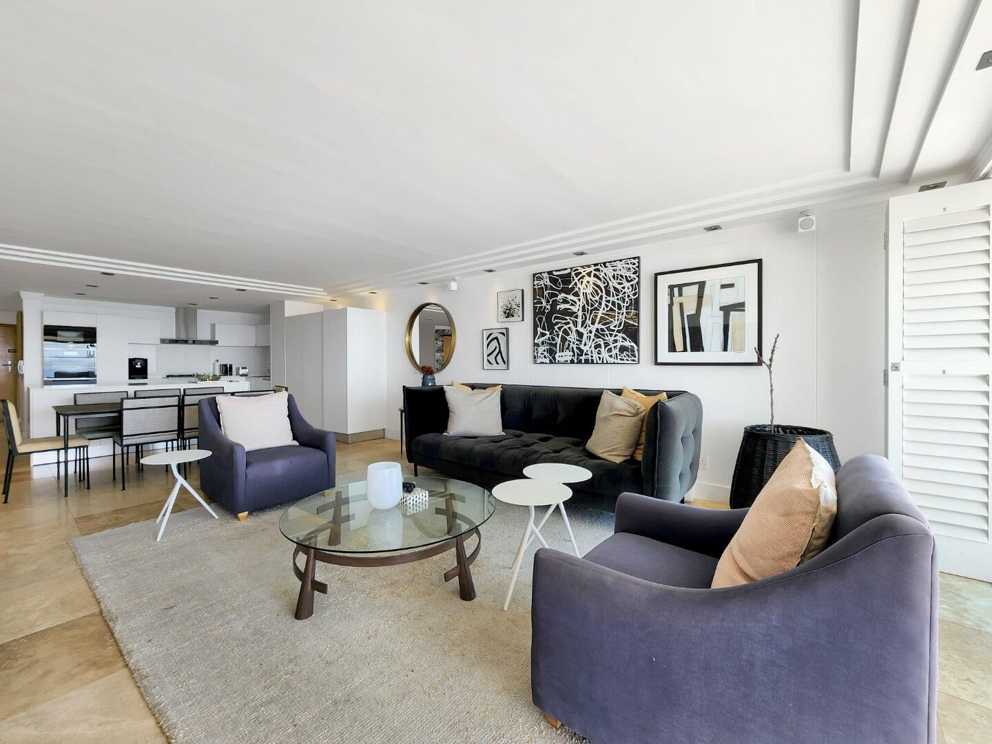 3 Bedroom Apartment For Sale in Bantry Bay, photo 6