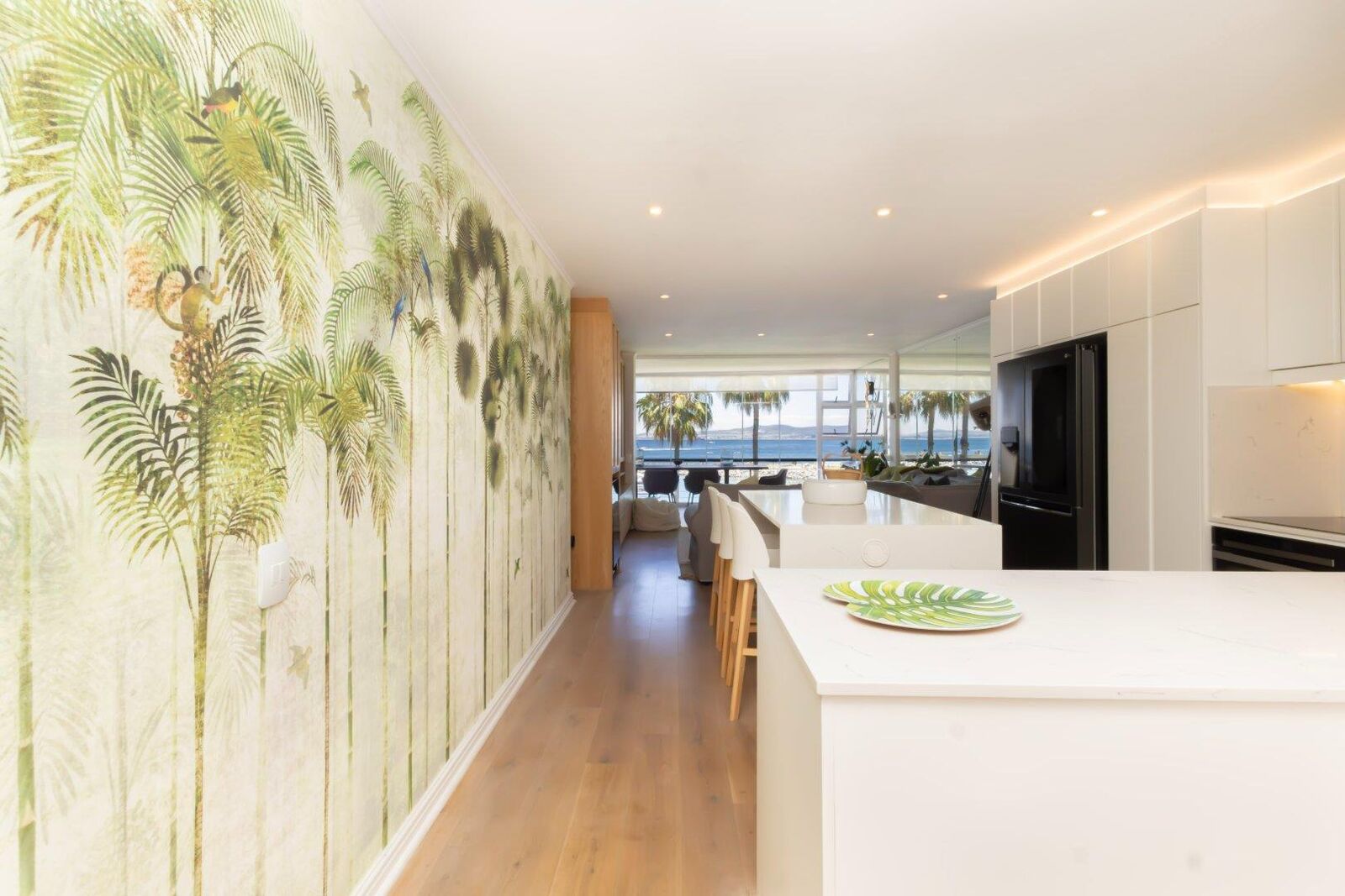 3 Bedroom Apartment For Sale in Mouille Point, photo 10