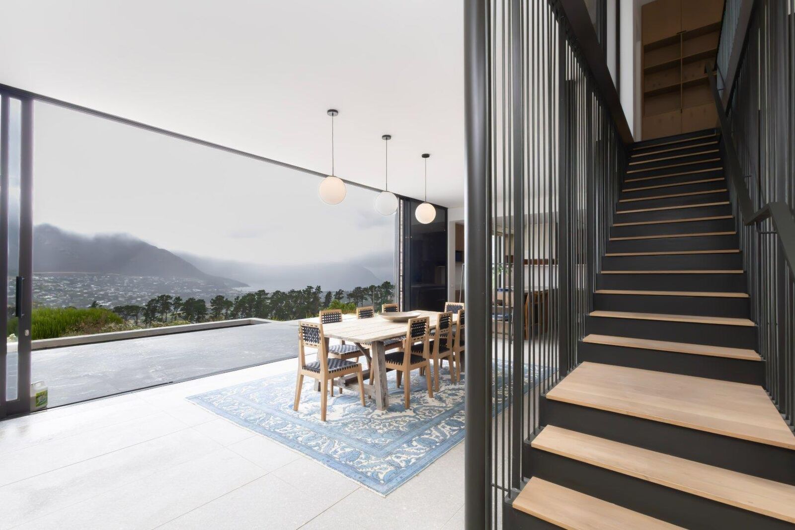 3 Bedroom House For Sale in Hout Bay Central, photo 6