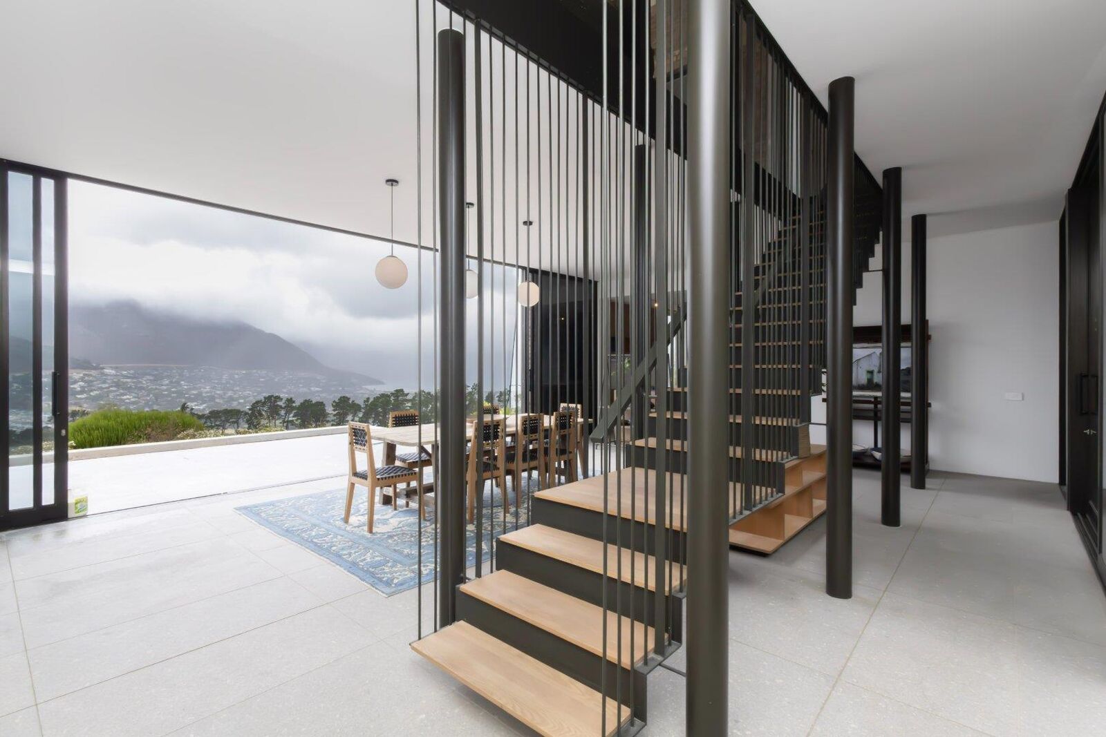 3 Bedroom House For Sale in Hout Bay Central, photo 8