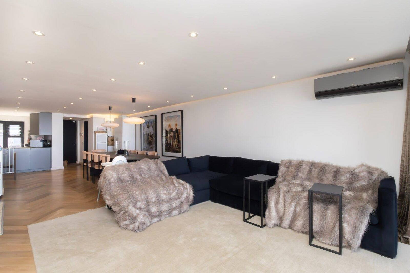 3 Bedroom House For Sale in Camps Bay, photo 12