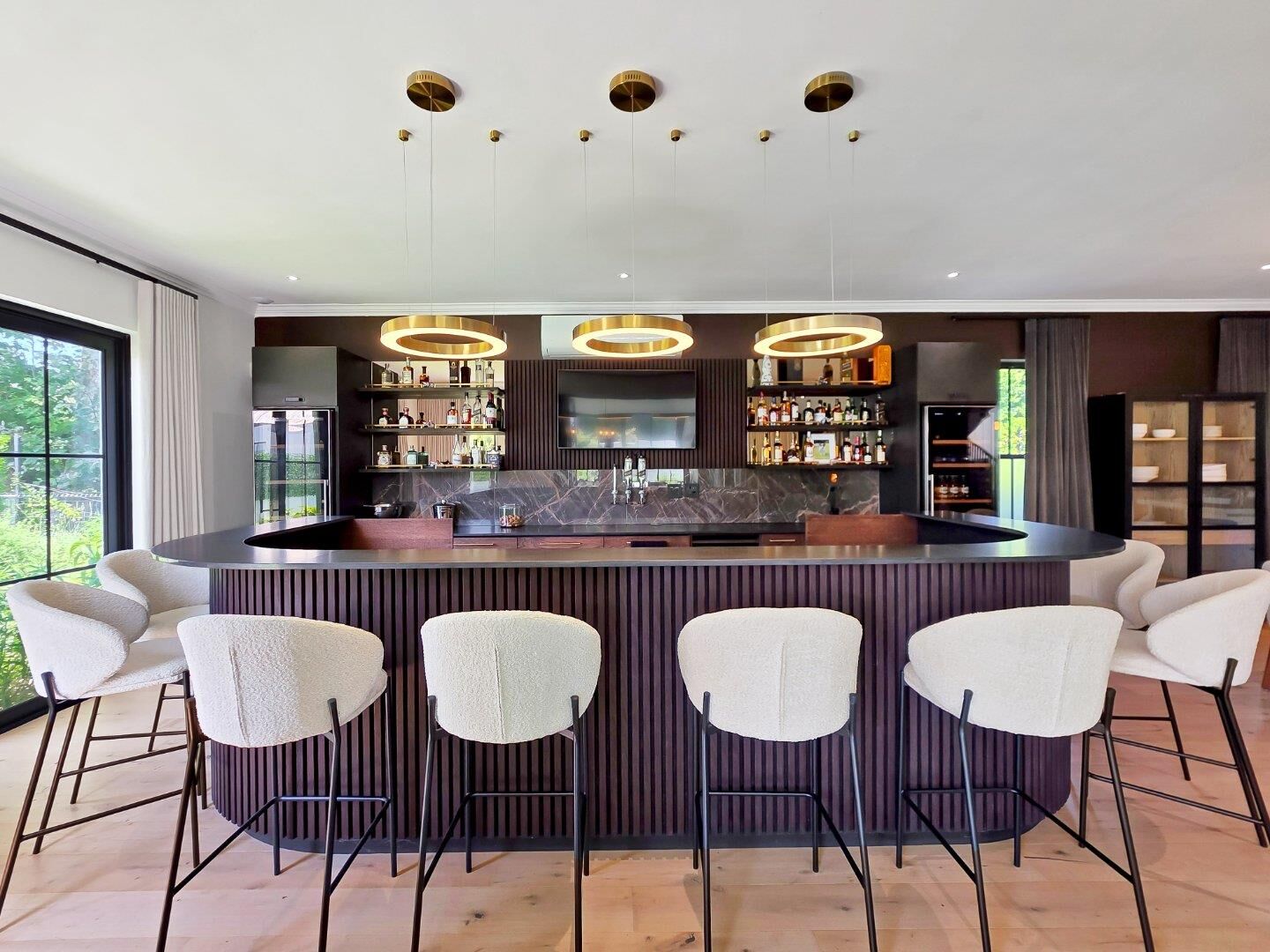 4 Bedroom House For Sale in Constantia, photo 12