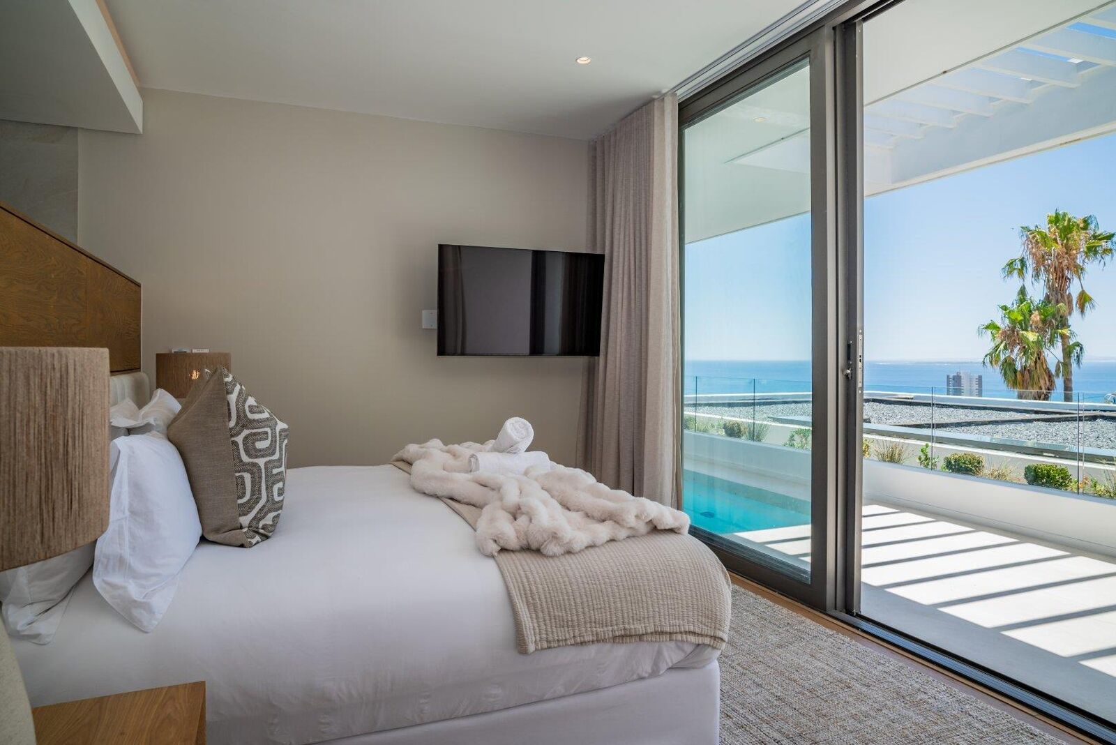 4 Bedroom House For Sale in Fresnaye, photo 12