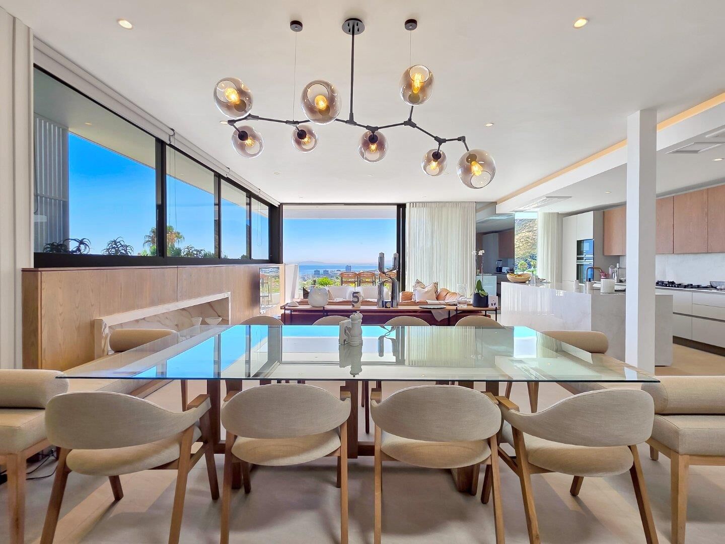 4 Bedroom House For Sale in Fresnaye, photo 4