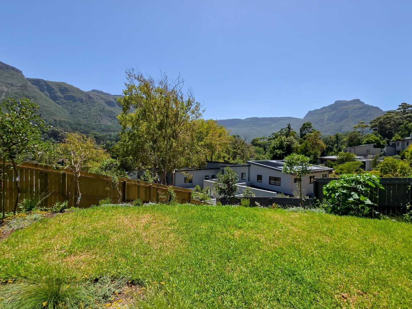 3 Bedroom Townhouse To Let in Overkloof, photo 8
