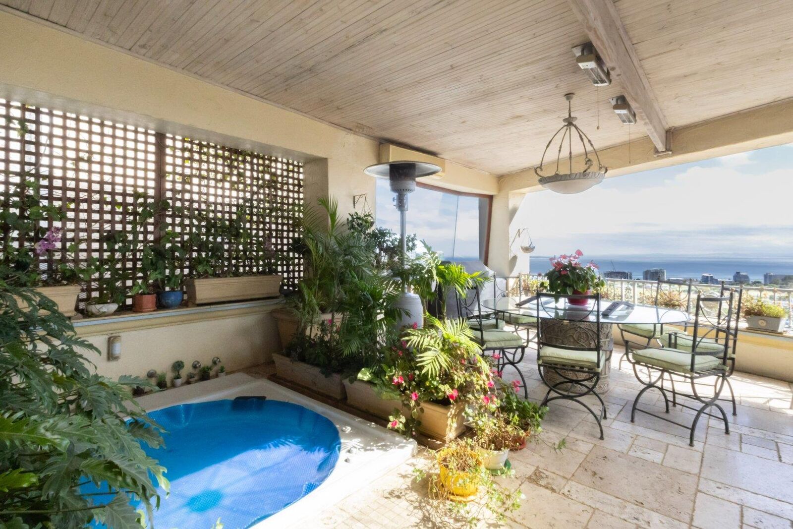 3 Bedroom House For Sale in Green Point, photo 9
