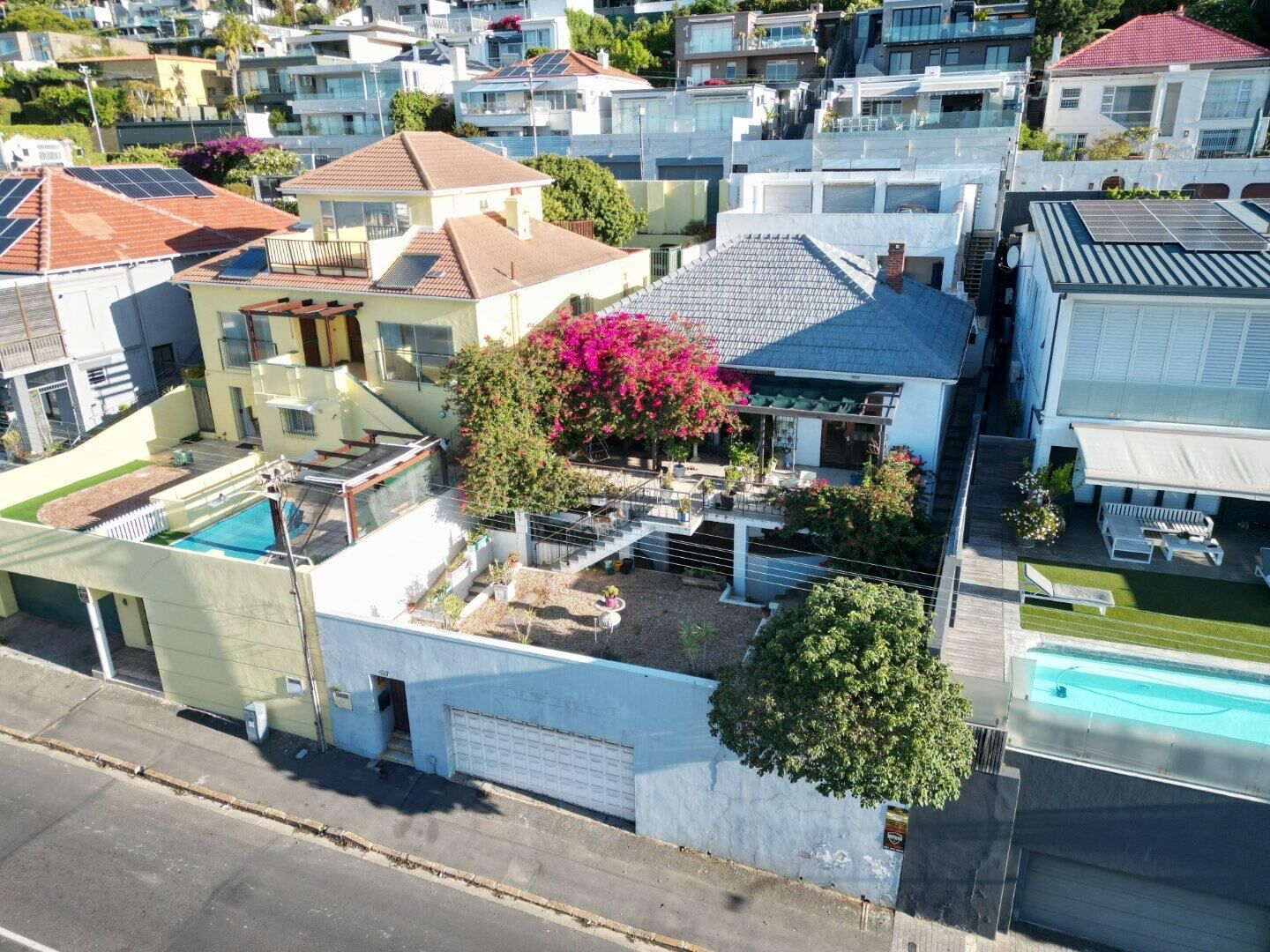 4 Bedroom House For Sale in Green Point, photo 2