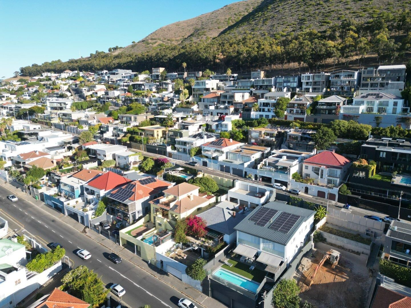 4 Bedroom House For Sale in Green Point, photo 11