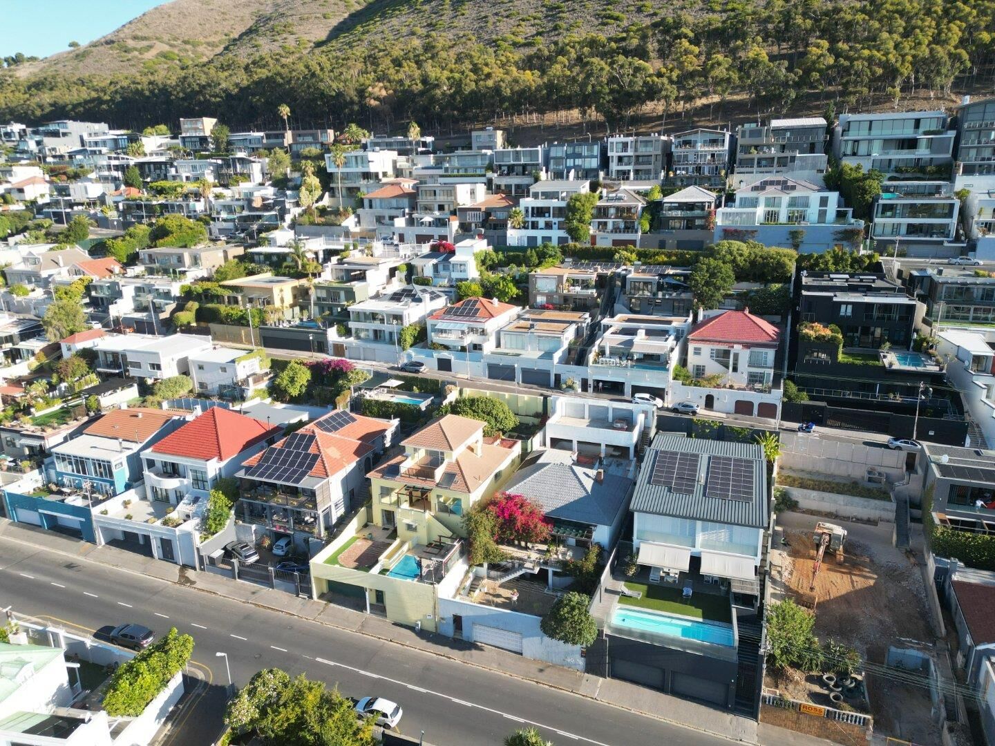 4 Bedroom House For Sale in Green Point, photo 12