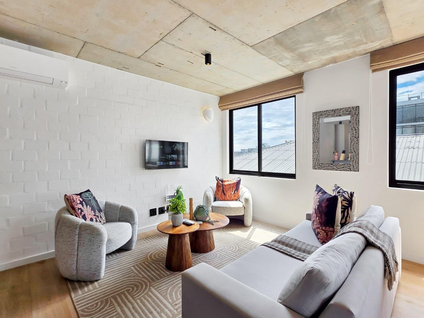 2 Bedroom Apartment For Sale in Sea Point, photo 7