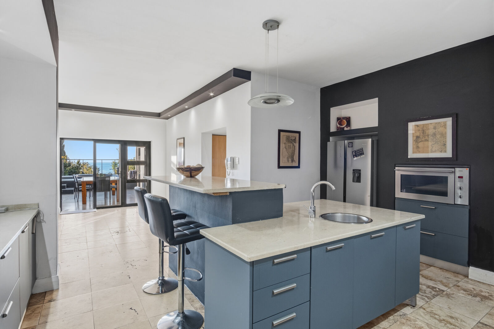 9 Bedroom House For Sale in Bantry Bay, photo 12