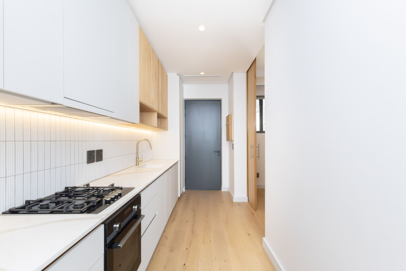 1 Bedroom Apartment For Sale in Waterfront, photo 12