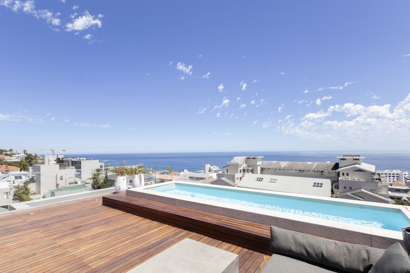 3 Bedroom Apartment To Let in Bantry Bay, photo 4