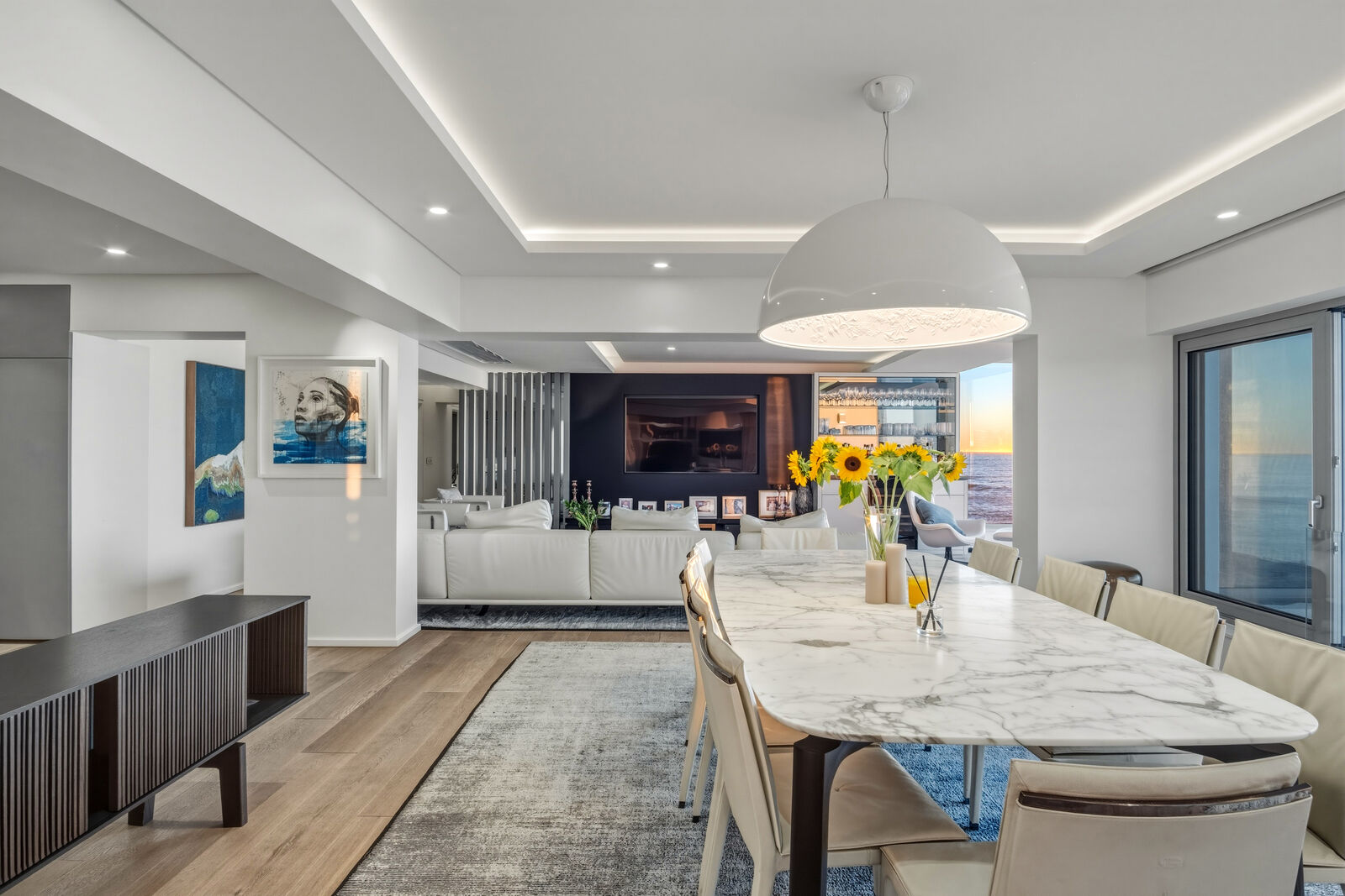 4 Bedroom Apartment For Sale in Sea Point, photo 3