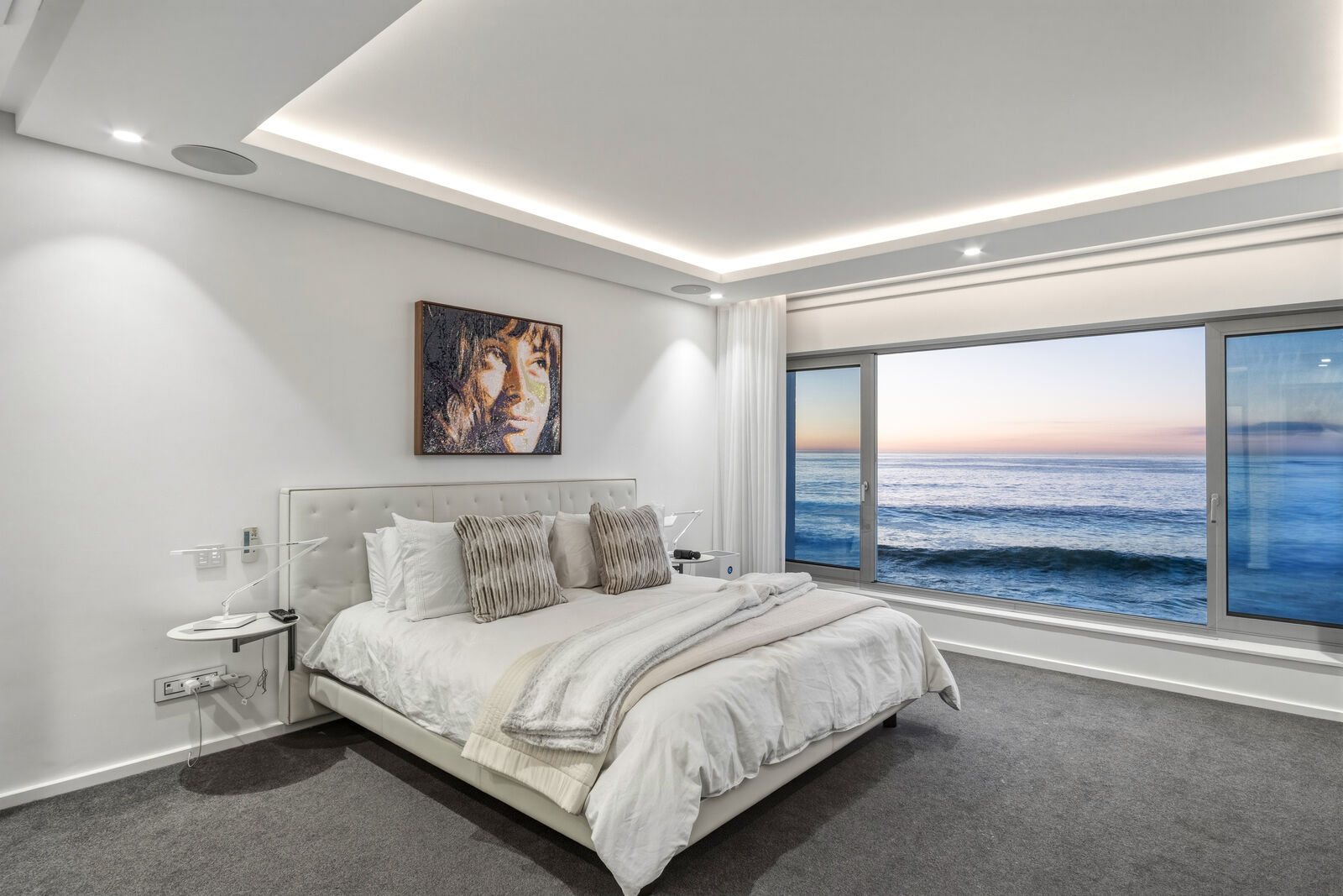 4 Bedroom Apartment For Sale in Sea Point, photo 9