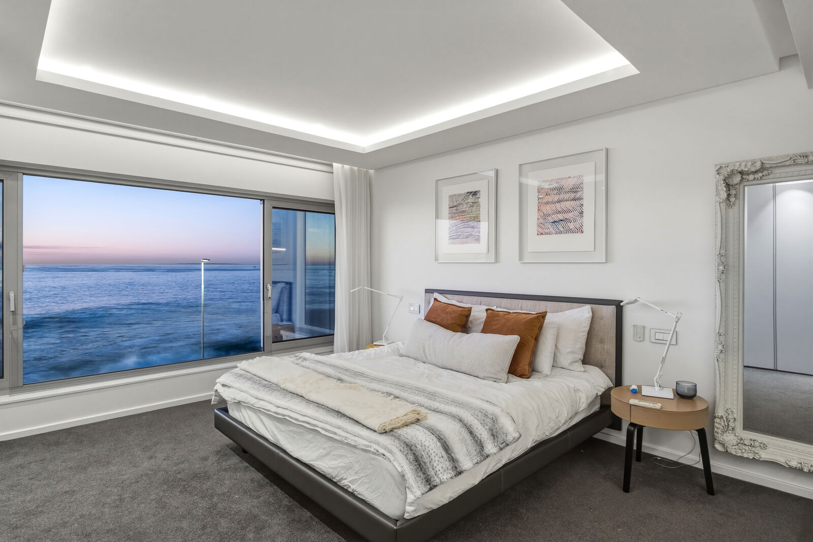 4 Bedroom Apartment For Sale in Sea Point, photo 12