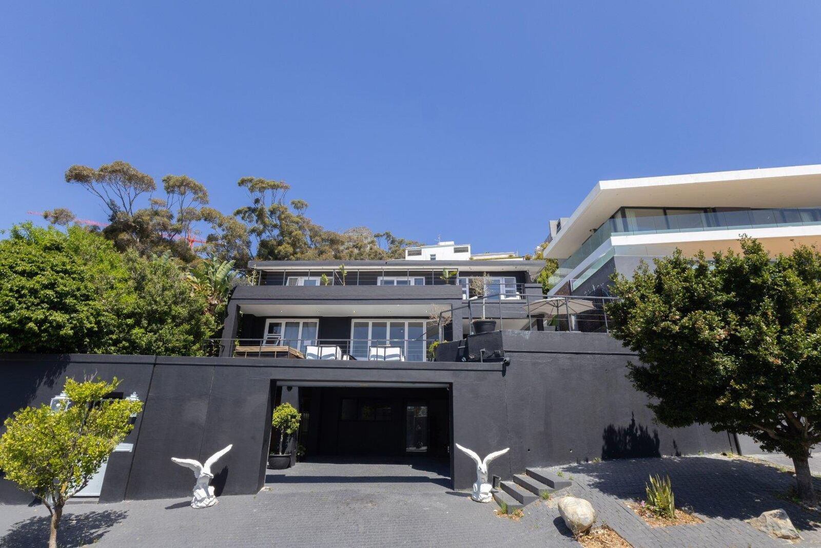 6 Bedroom House To Let in Bantry Bay, photo 2