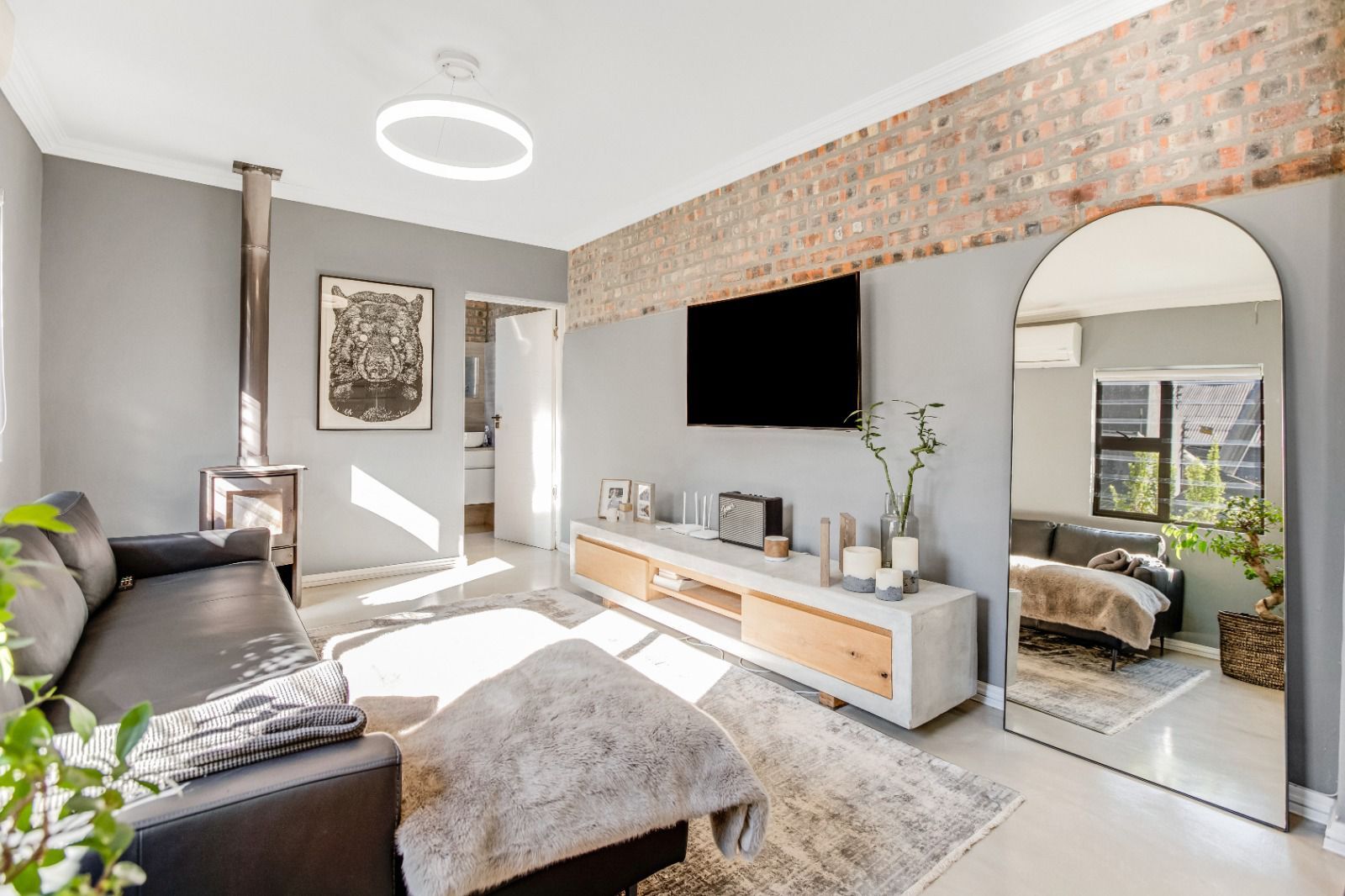 2 Bedroom Apartment To Let in Green Point, photo 5