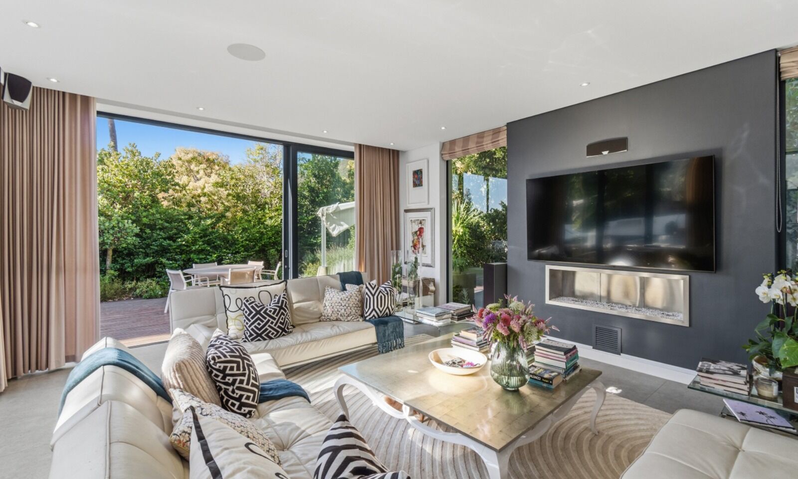 4 Bedroom House For Sale in Fresnaye, photo 9