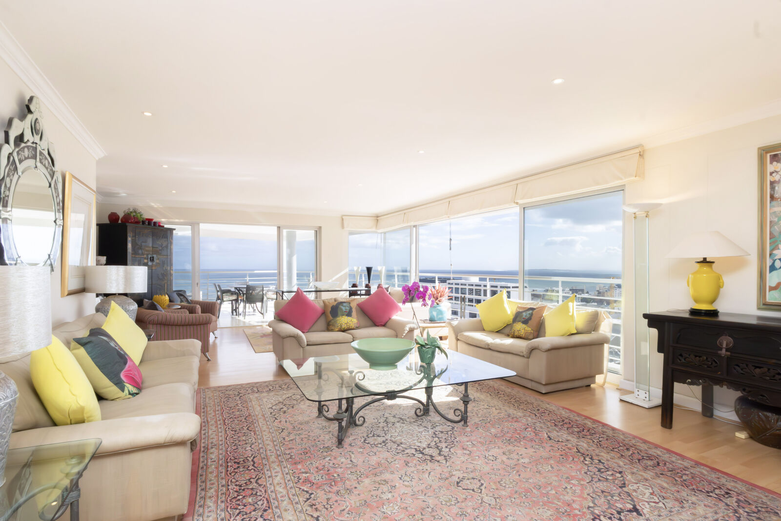 3 Bedroom Apartment For Sale in Sea Point, photo 6