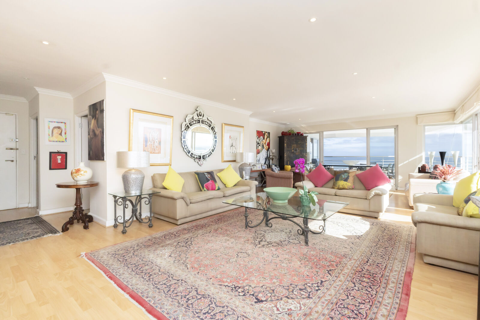 3 Bedroom Apartment For Sale in Sea Point, photo 9