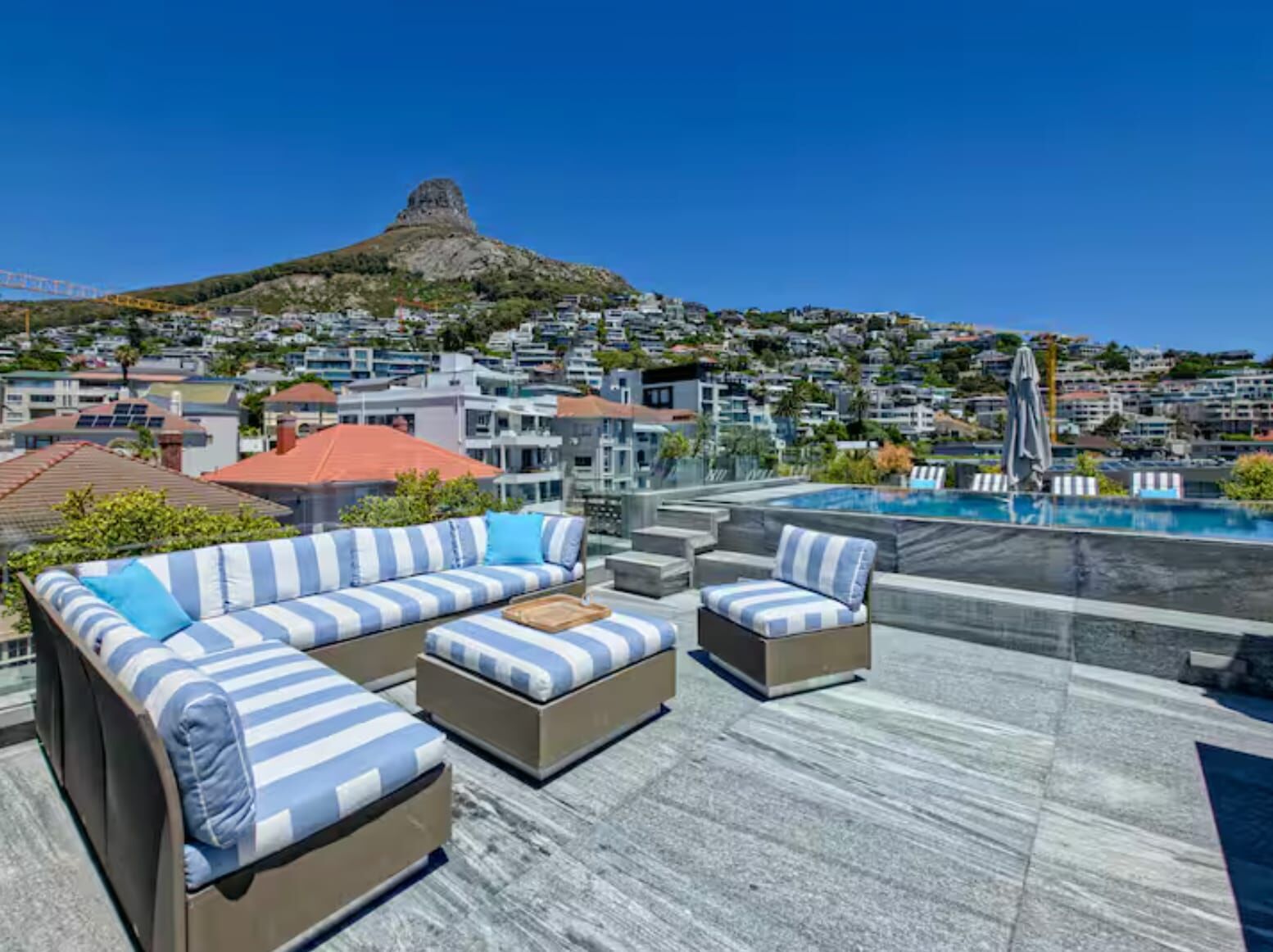 3 Bedroom Apartment To Let in Bantry Bay, photo 5