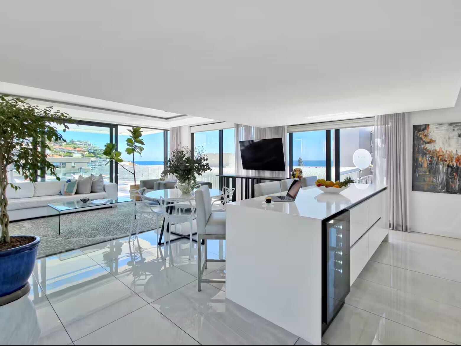 3 Bedroom Apartment To Let in Bantry Bay, photo 10